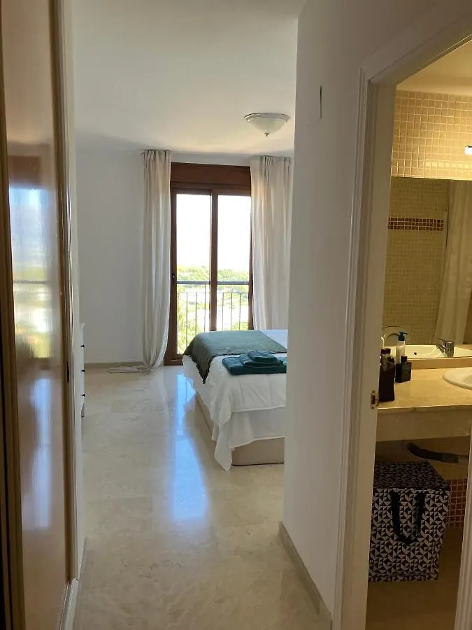Apartment Socrates Holiday Rental, La Mairena - El Soto Golf Club Free Padel Gym Tennis & Golf Ojen Spain