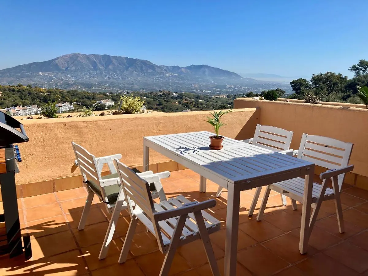 Apartment Socrates Holiday Rental, La Mairena - El Soto Golf Club Free Padel Gym Tennis & Golf Ojen