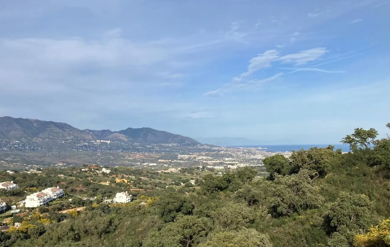 Apartment Socrates Holiday Rental, La Mairena - El Soto Golf Club Free Padel Gym Tennis & Golf Ojen