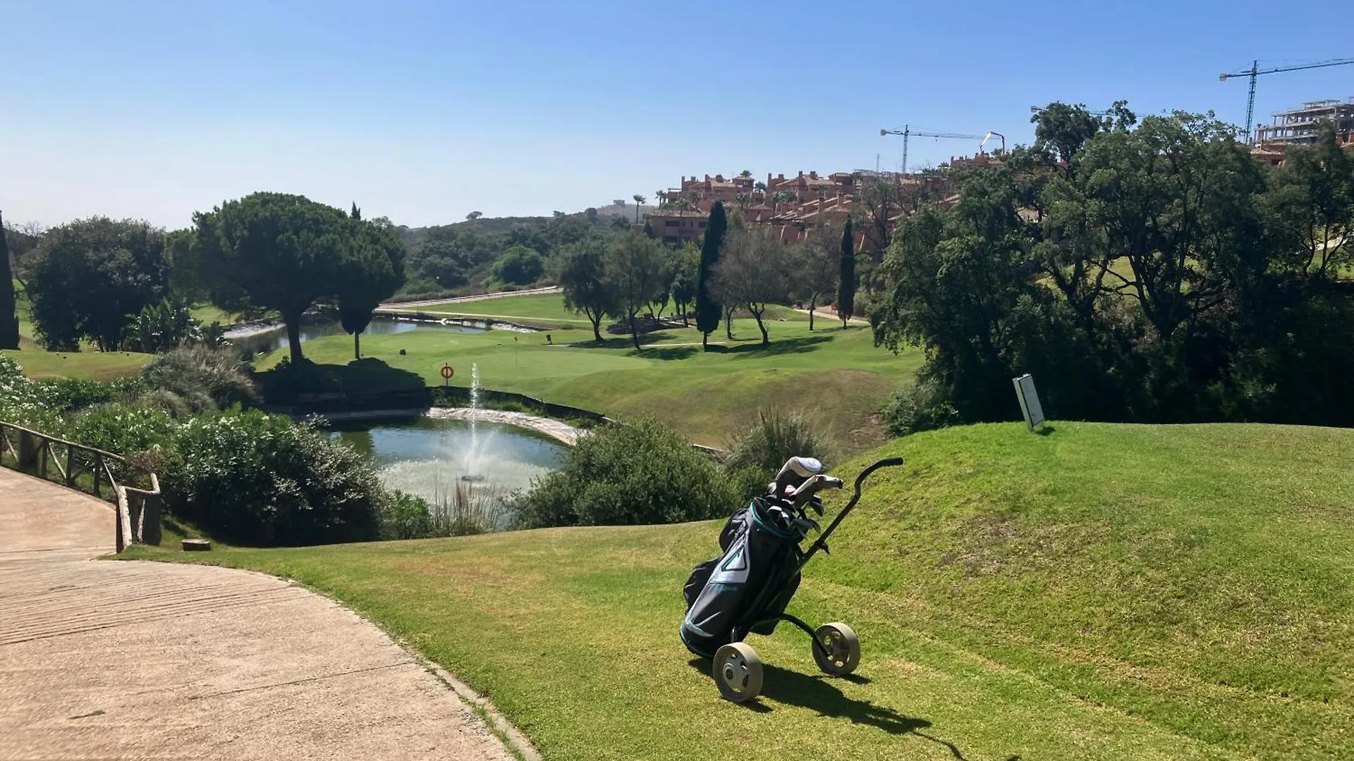 Socrates Holiday Rental, La Mairena - El Soto Golf Club Free Padel Gym Tennis & Golf Ojen Spain